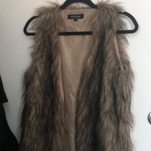 Eclipse fur vest